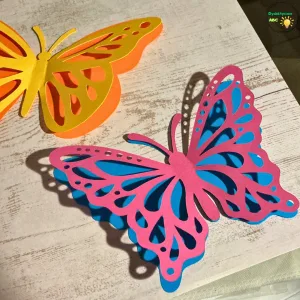 papierowe motyle